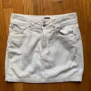 BDG WHITE CORDUROY MINI SKIRT